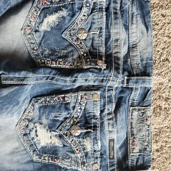 Jeans - Picture 4 of 4